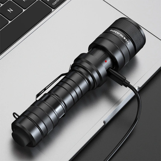 SUPERFIRE F5 1100 Lumens Zoomable Tactique Lampe de Poche