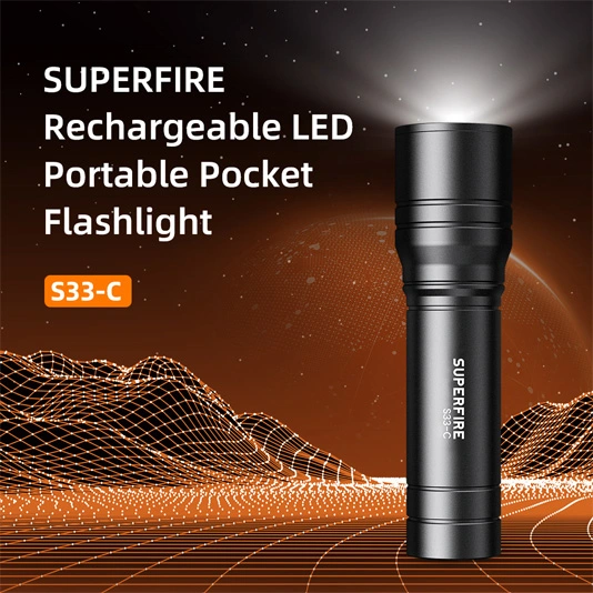 SUPERFIRE S33-C Lampe de poche tactique lumineuse de 209 Lumens
