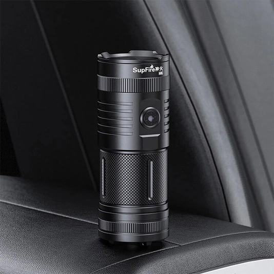 SUPERFIRE M6 3000Lm Lampe de poche haute puissance