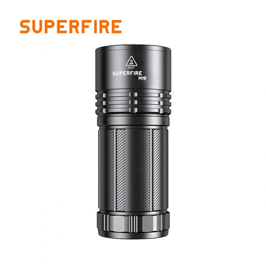 SUPERFIRE M19 Zoomable longue portée lampe de poche