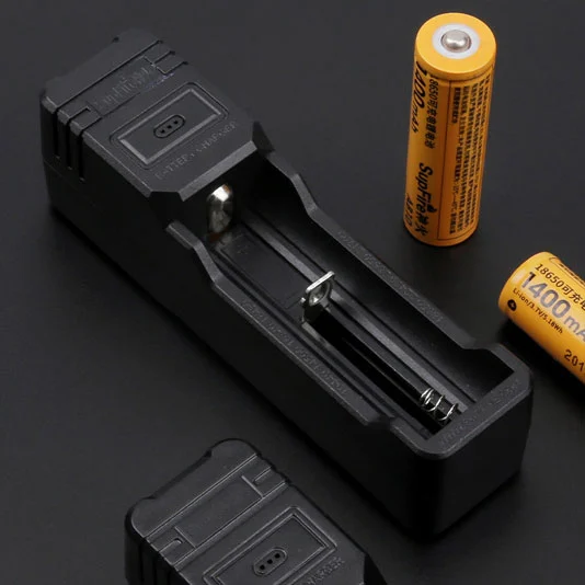 SUPERFIRE AC16 Chargeur USB sûr et sécurisé