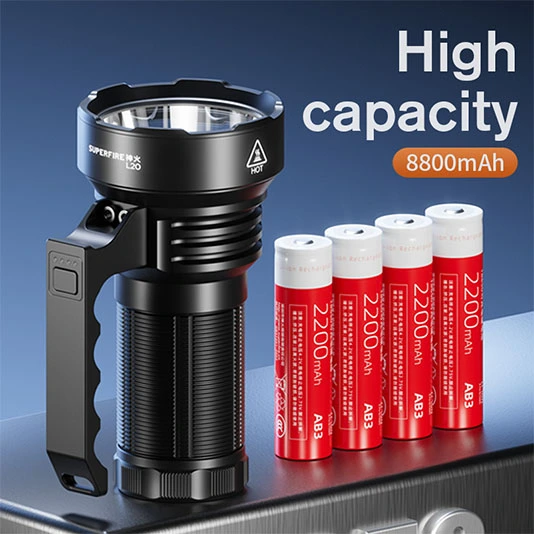 SUPERFIRE L20 Lampe de poche grande capacité